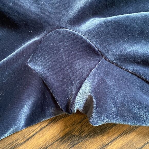 SPANX Velvet Leggings in Lapis Night - Size Large - Picture 12 of 12